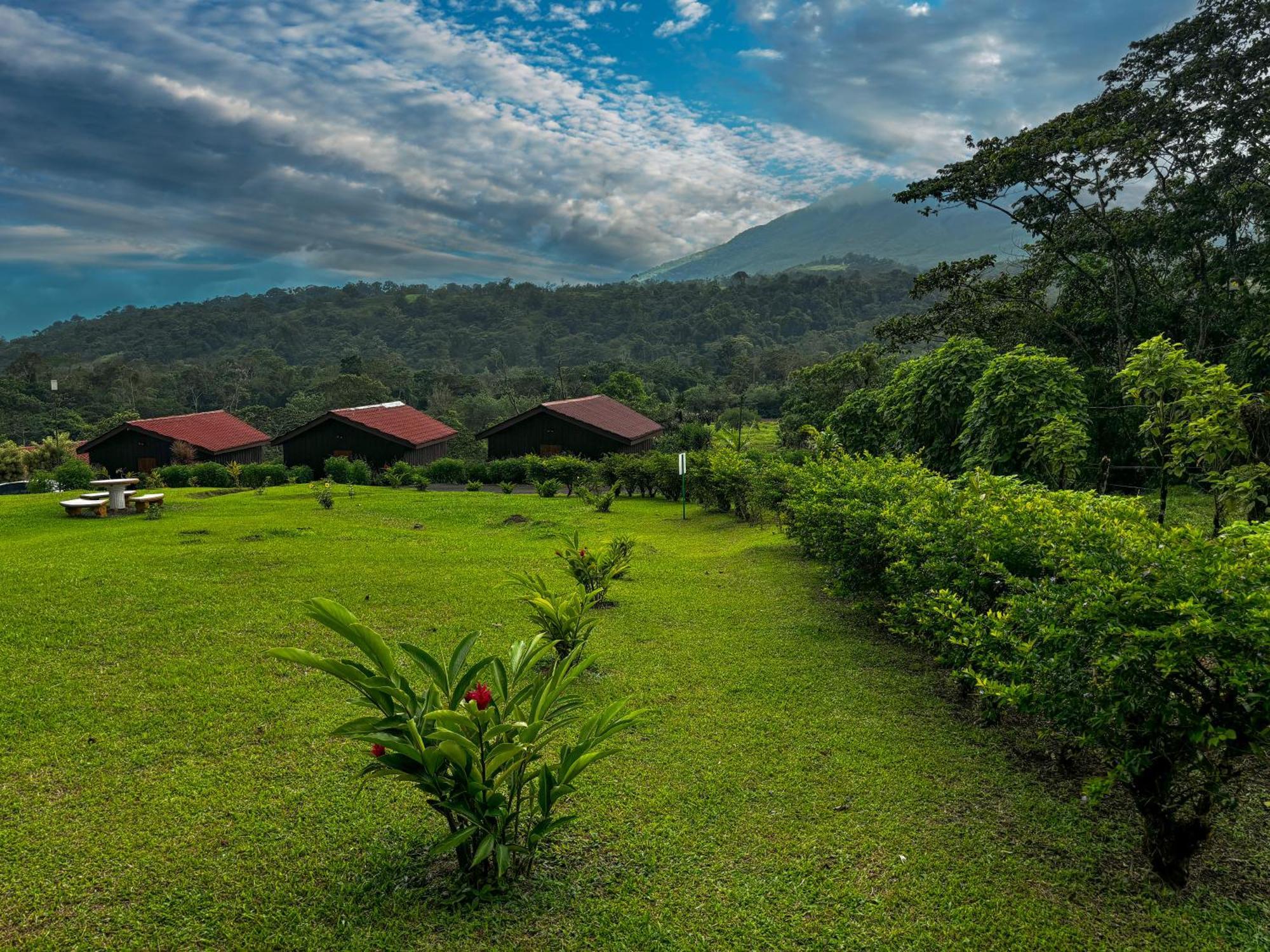 Arenal Roca Lodge & Bungalows La Fortuna Extérieur photo